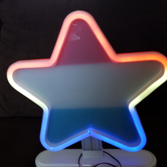 Star Neon Sign - Picture 4 of 8